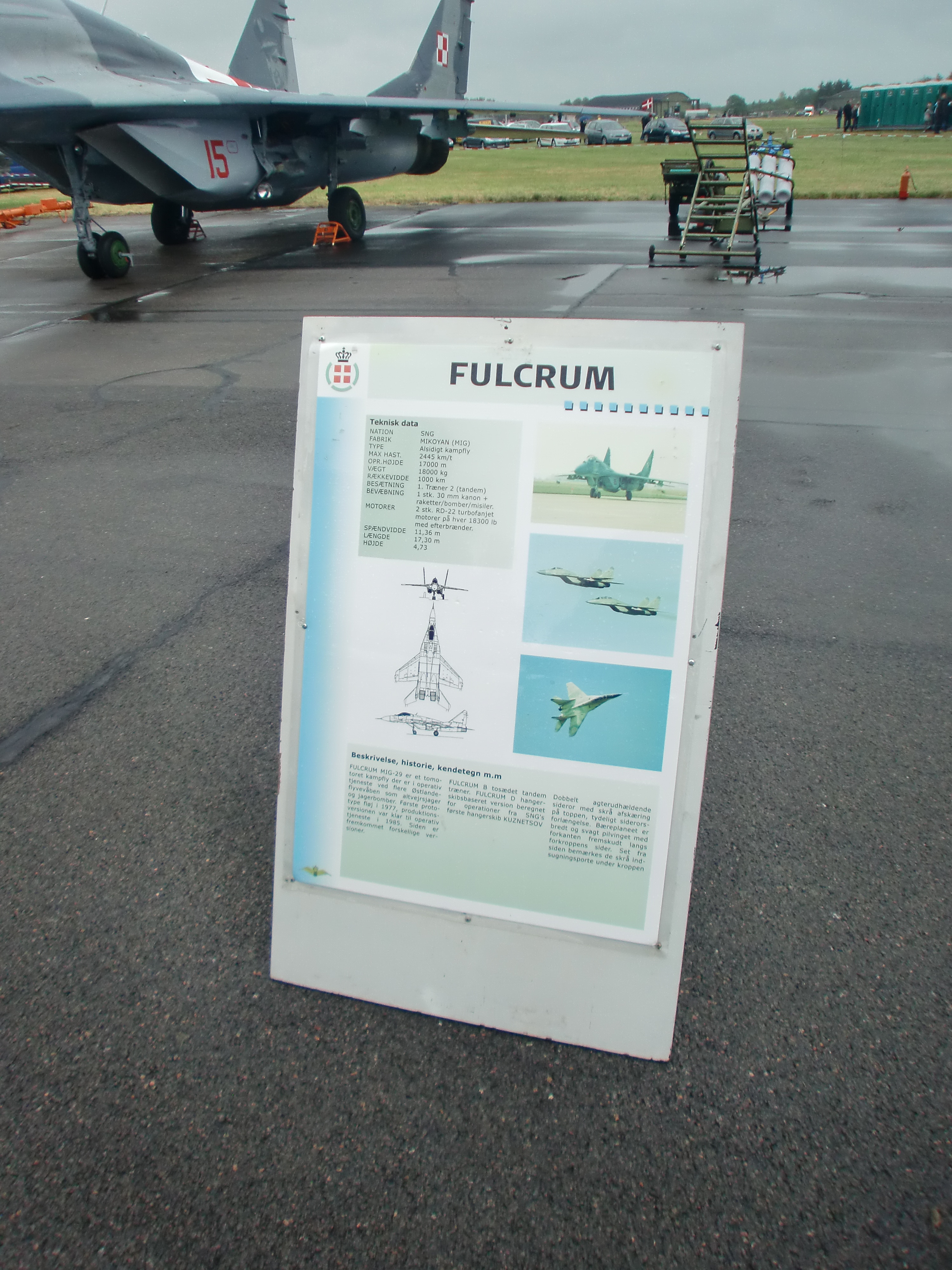 https://www.mos-eisley.dk/media/FamilieBilleder/2012/AirShow%202012%2010-06-2012/CIMG2776.JPG