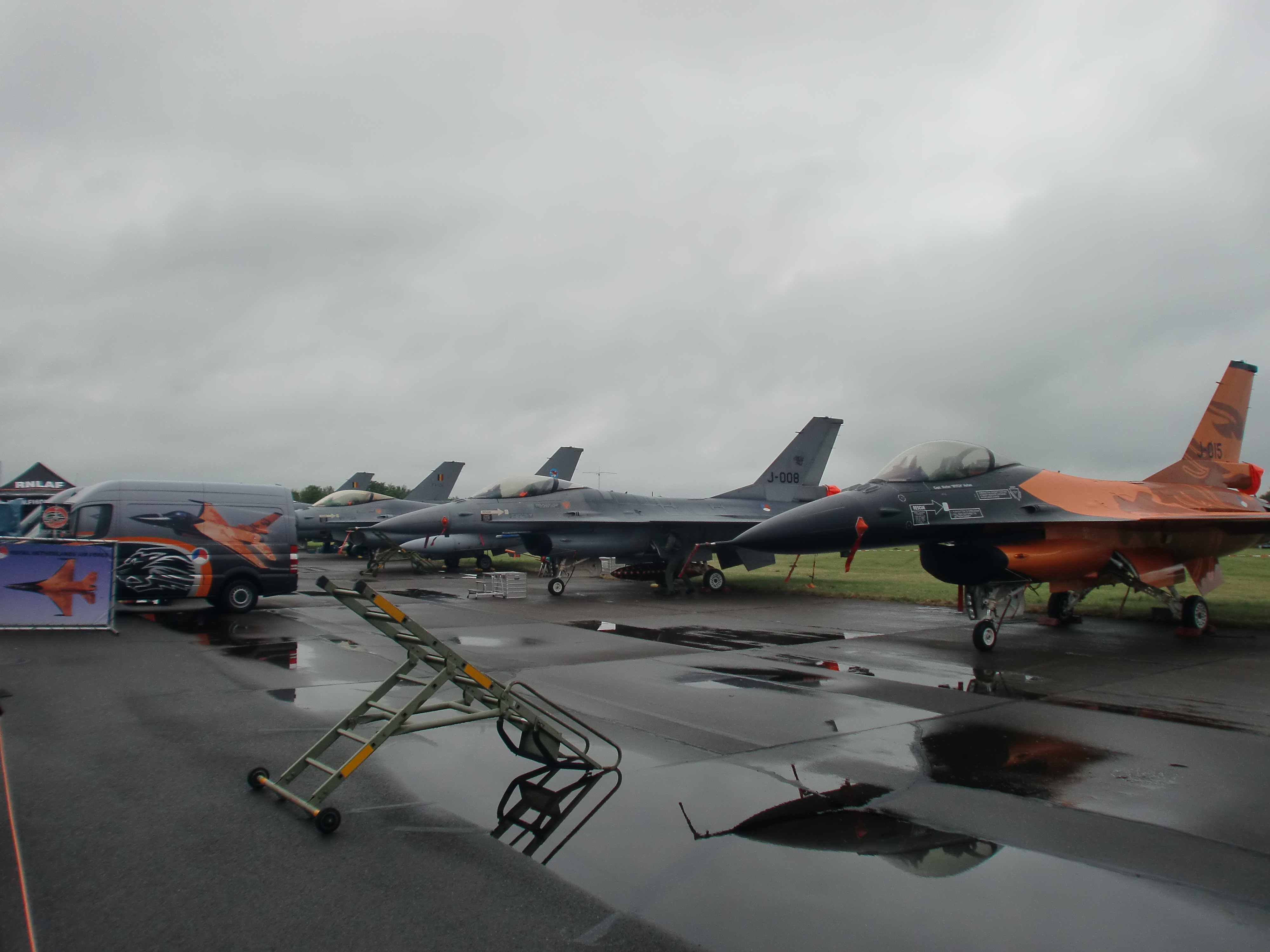 https://www.mos-eisley.dk/media/FamilieBilleder/2012/AirShow%202012%2010-06-2012/CIMG2779.JPG