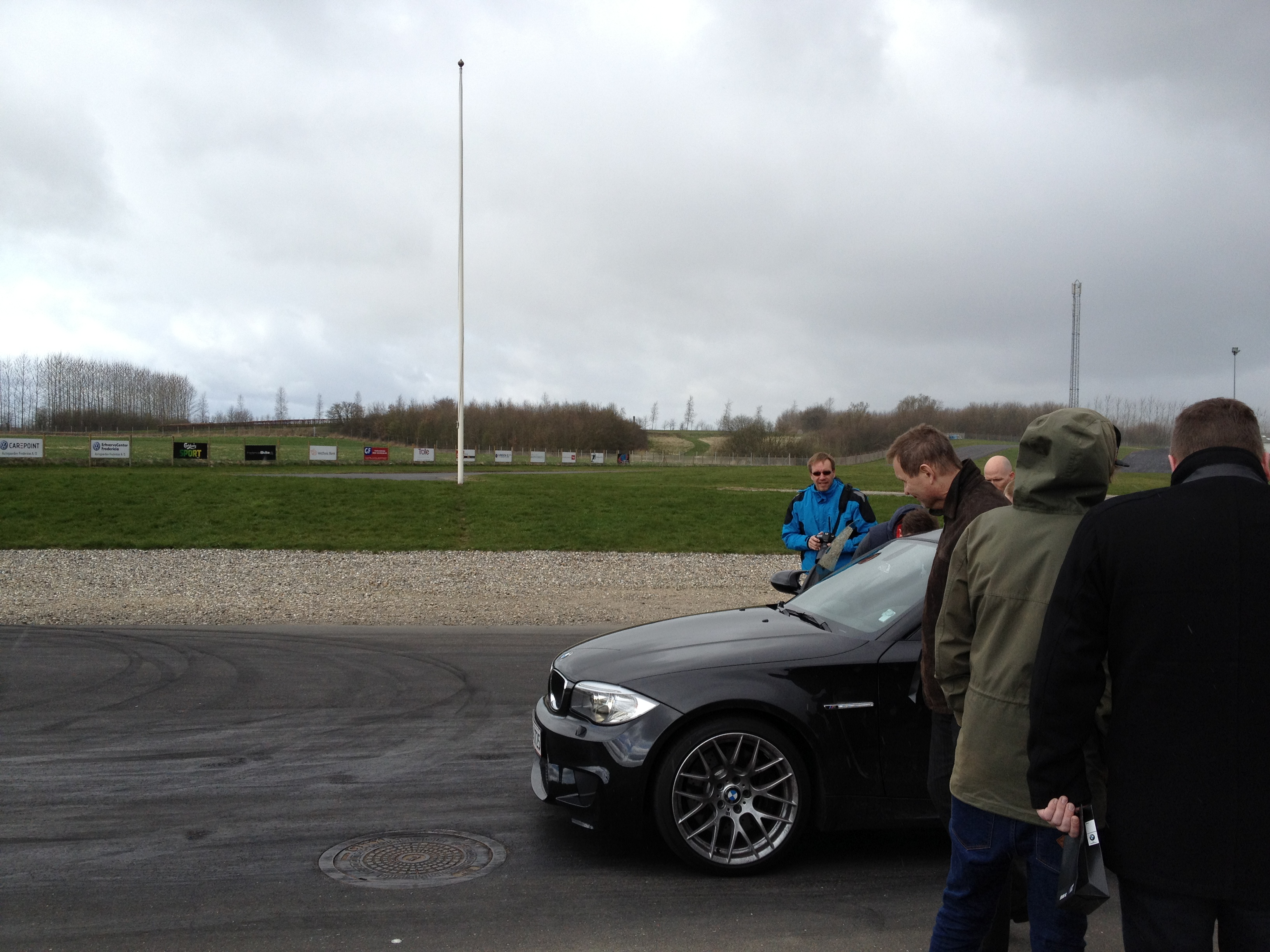 https://www.mos-eisley.dk/media/FamilieBilleder/2012/TopGear%20Event%2031-03-2012/IMG_1004.JPG