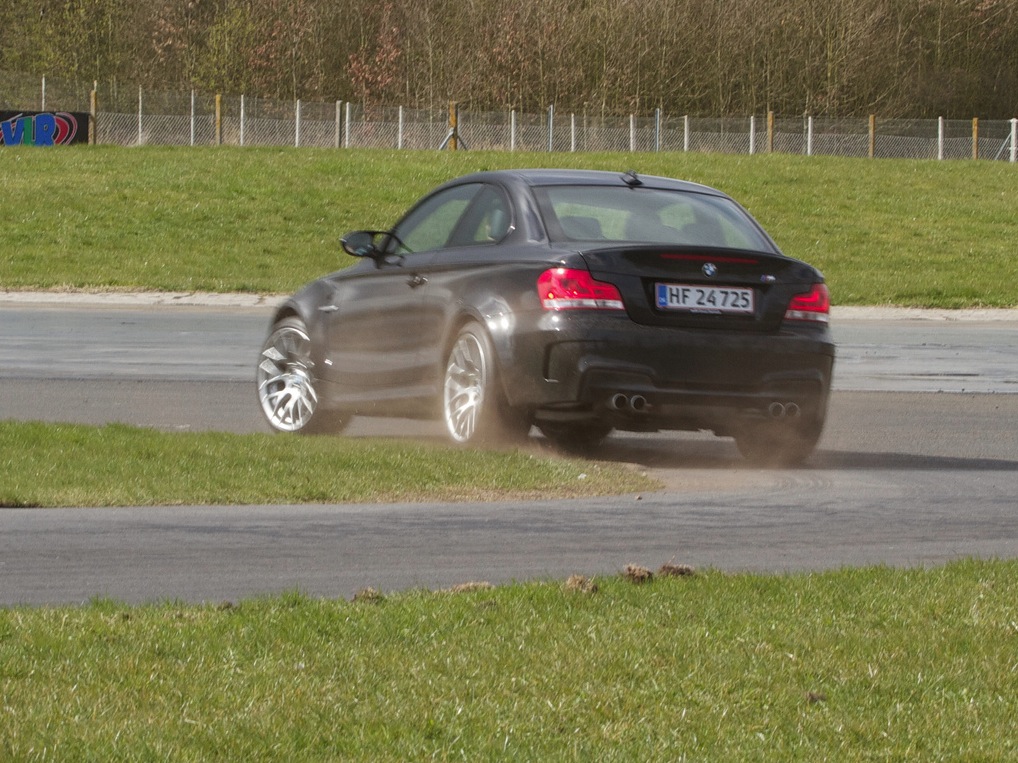https://www.mos-eisley.dk/media/FamilieBilleder/2012/TopGear%20Event%2031-03-2012/KT4.jpg