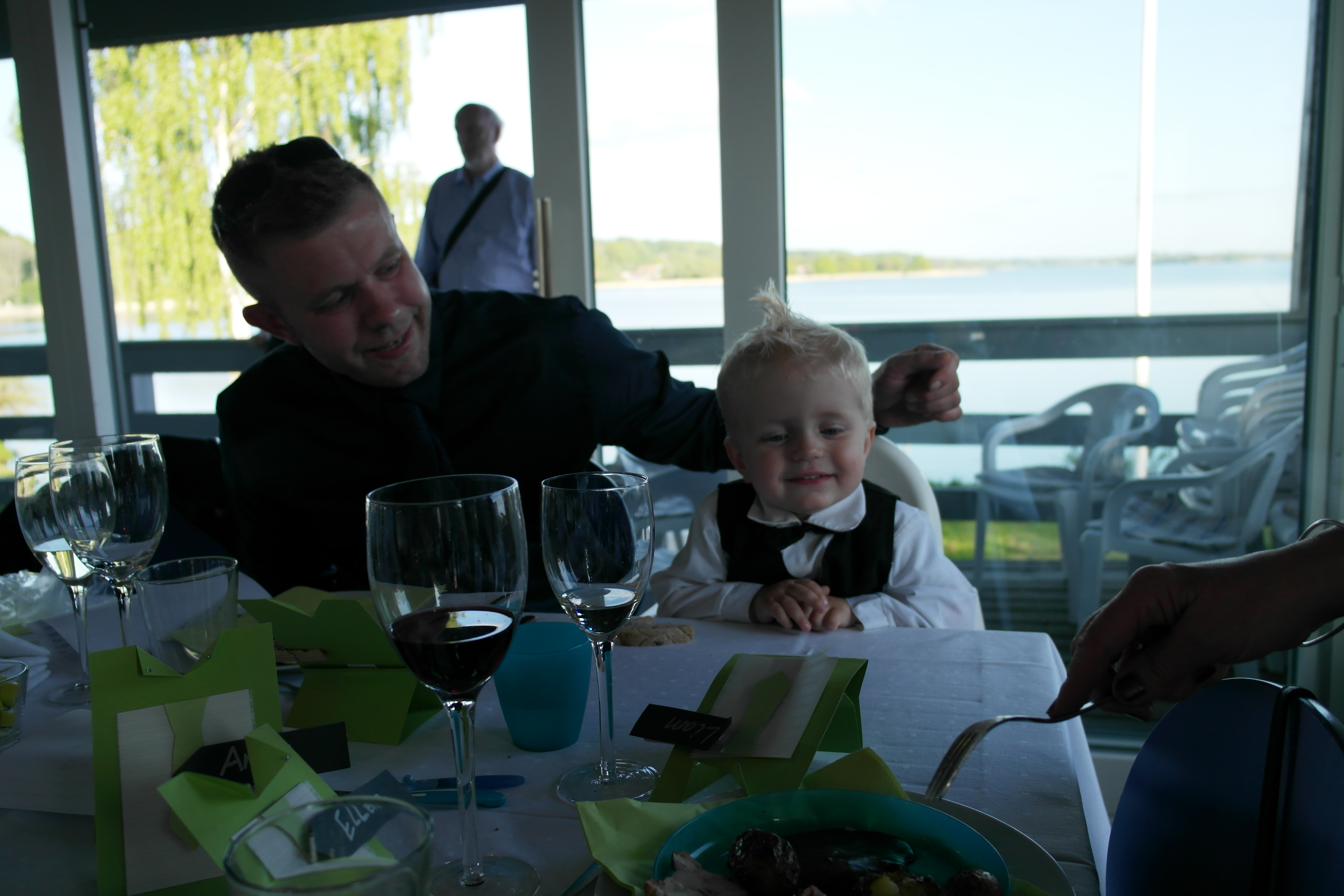 https://www.mos-eisley.dk/media/FamilieBilleder/2014/Lucas%20Gundelachs%20Konfirmation%2016-05-2014/SAM_0019.JPG