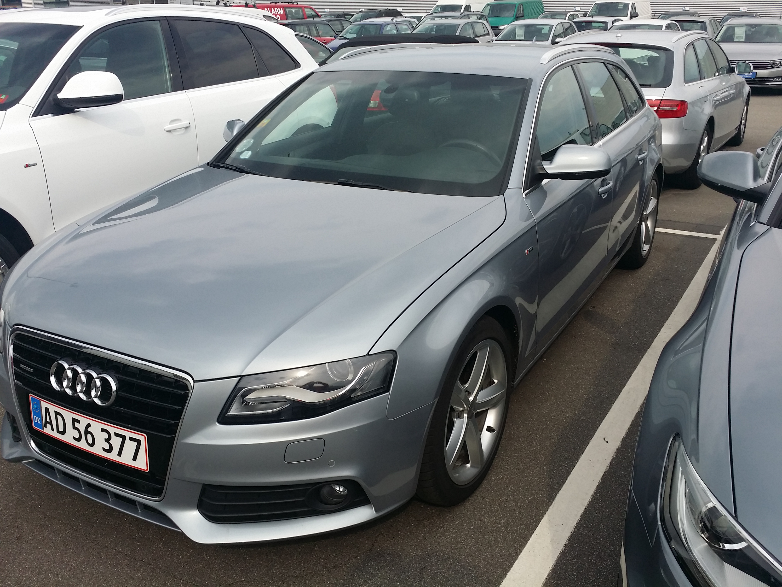 https://www.mos-eisley.dk/media/FamilieBilleder/2015/Audi%20A4%20Avant%20TDI%20Quattro/20150824_120459.jpg