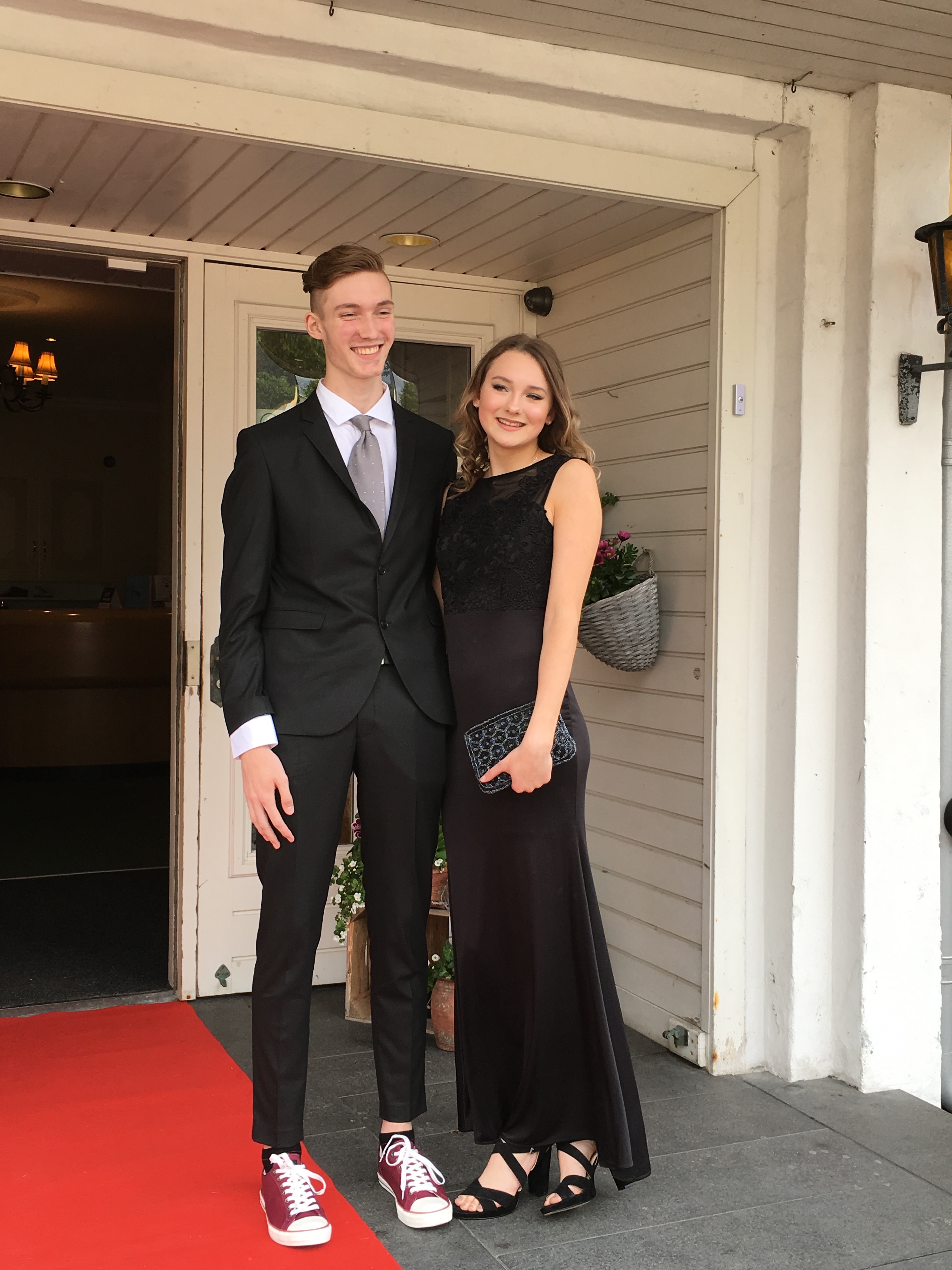 https://www.mos-eisley.dk/media/FamilieBilleder/2016/Toke%20Prom%2020-05-2016/IMG_3355.jpg