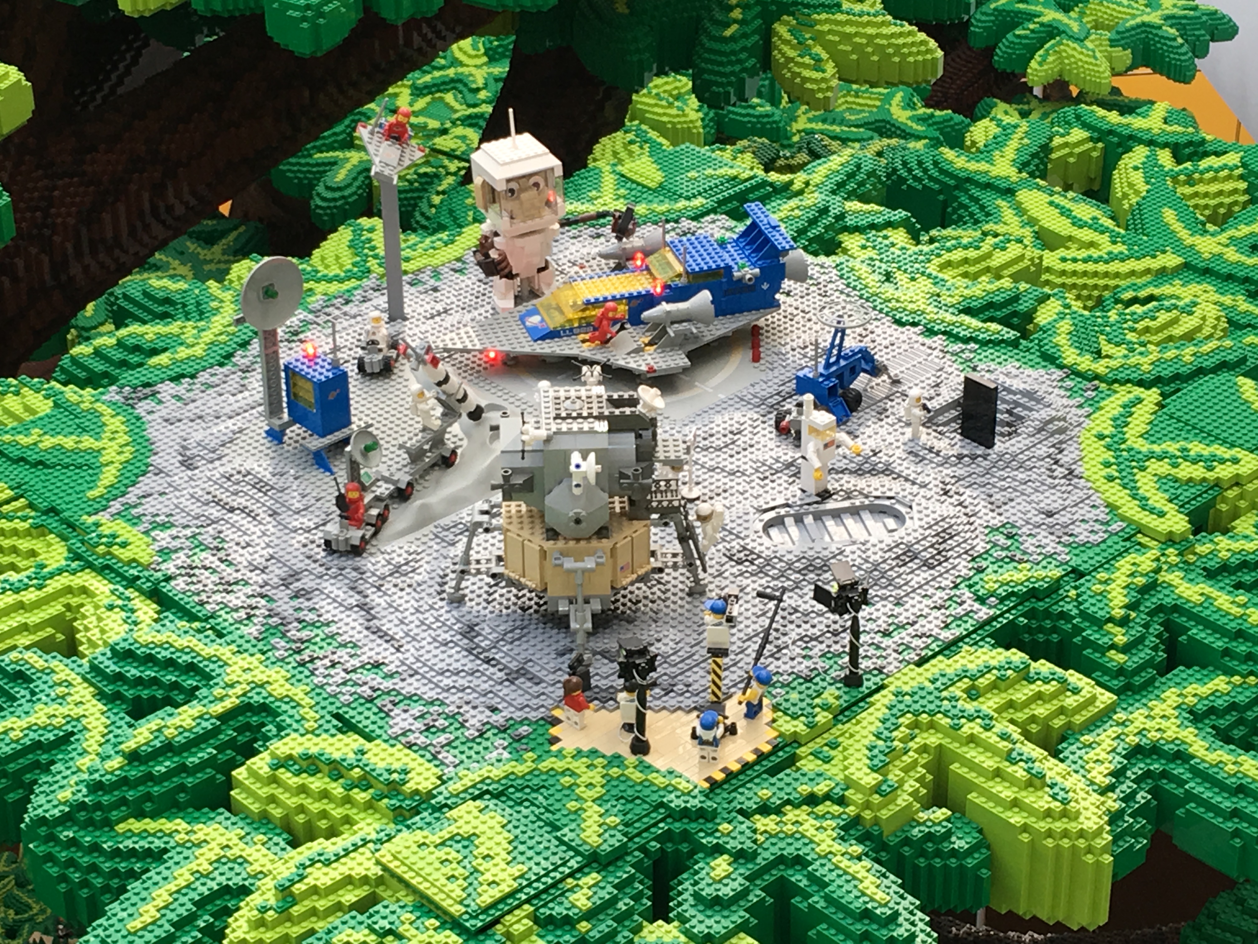 https://www.mos-eisley.dk/media/FamilieBilleder/2018/Efteraarsferie%202018/Lego%20House%2015-10-2018/IMG_6491.jpg
