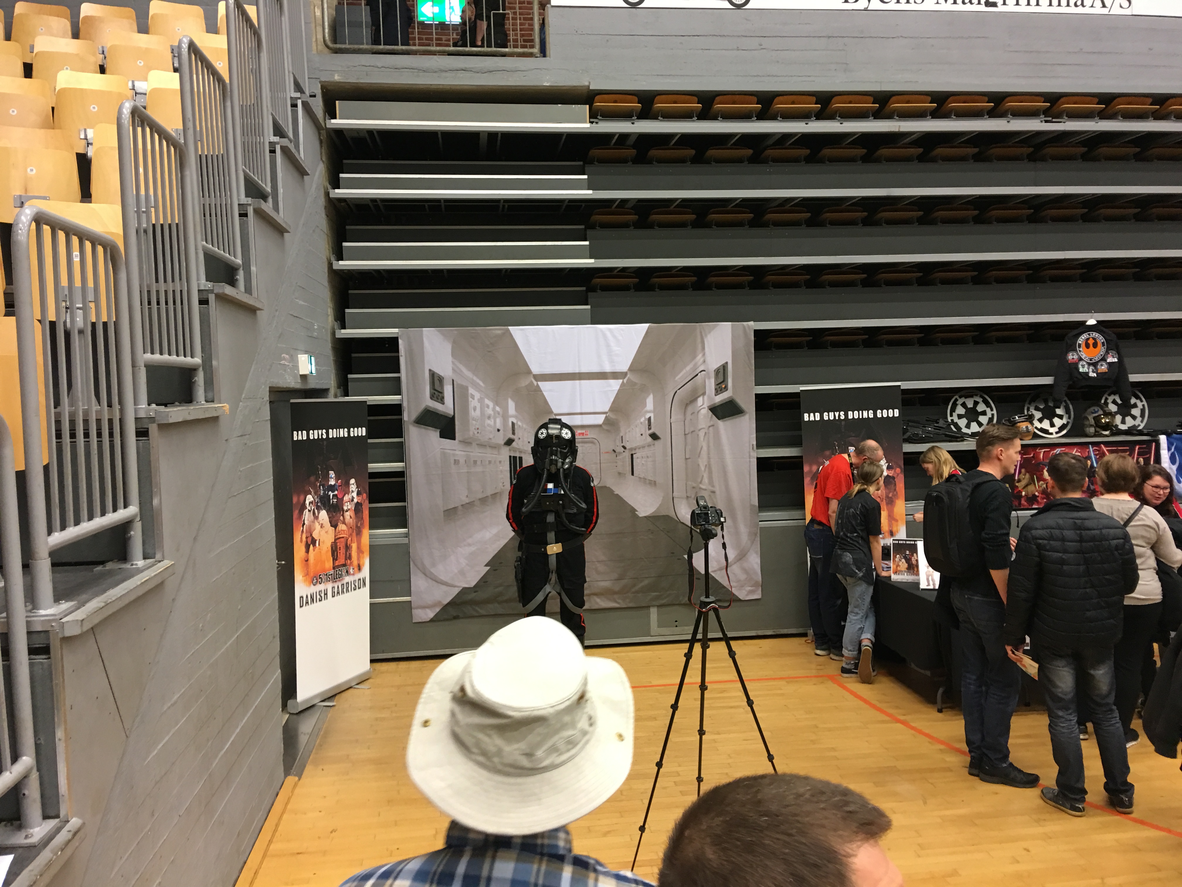 https://www.mos-eisley.dk/media/FamilieBilleder/2018/Sci-Fi%20Messe%2014-04-2018/IMG_5705.jpg