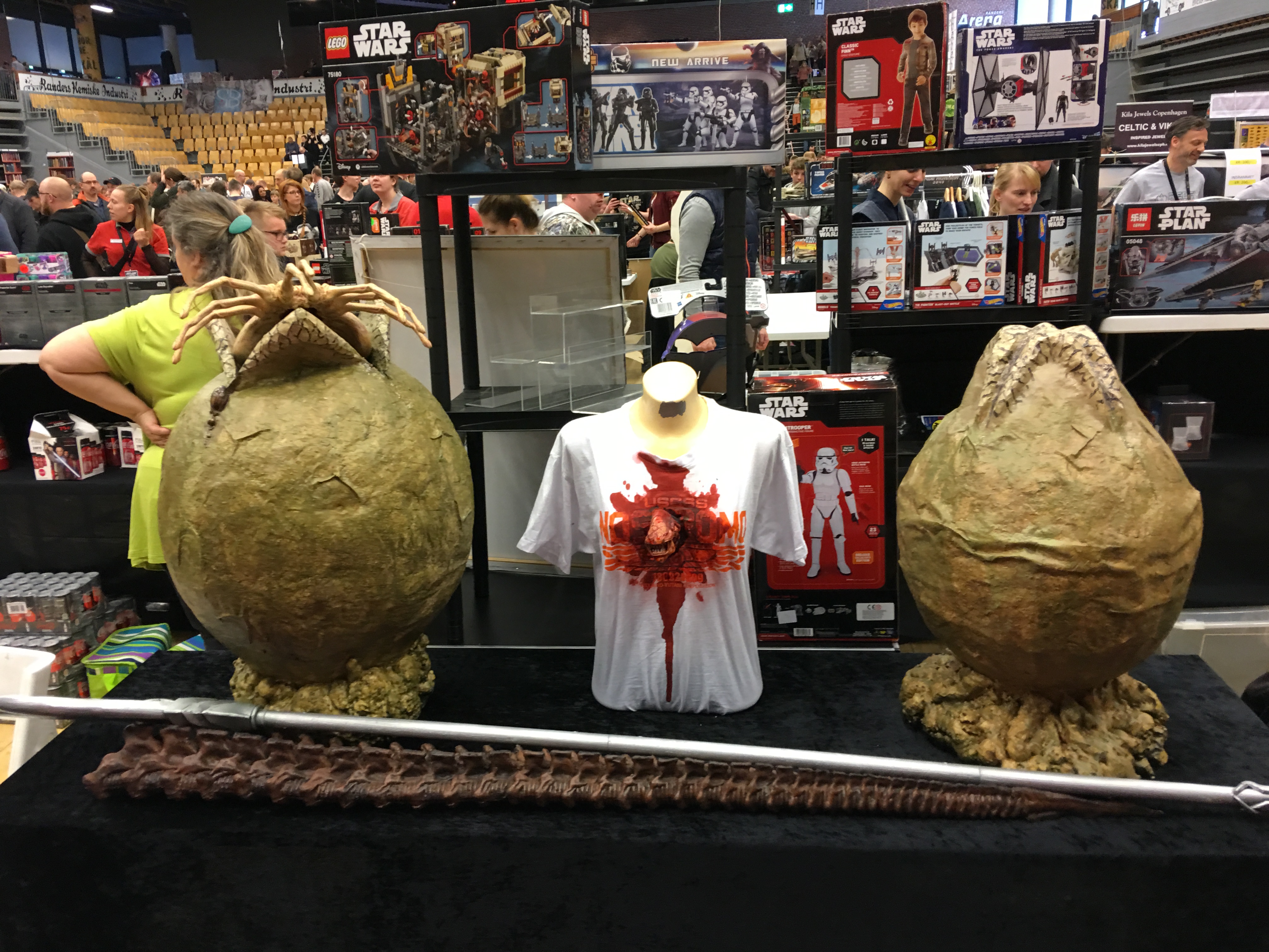 https://www.mos-eisley.dk/media/FamilieBilleder/2018/Sci-Fi%20Messe%2014-04-2018/IMG_5712.jpg