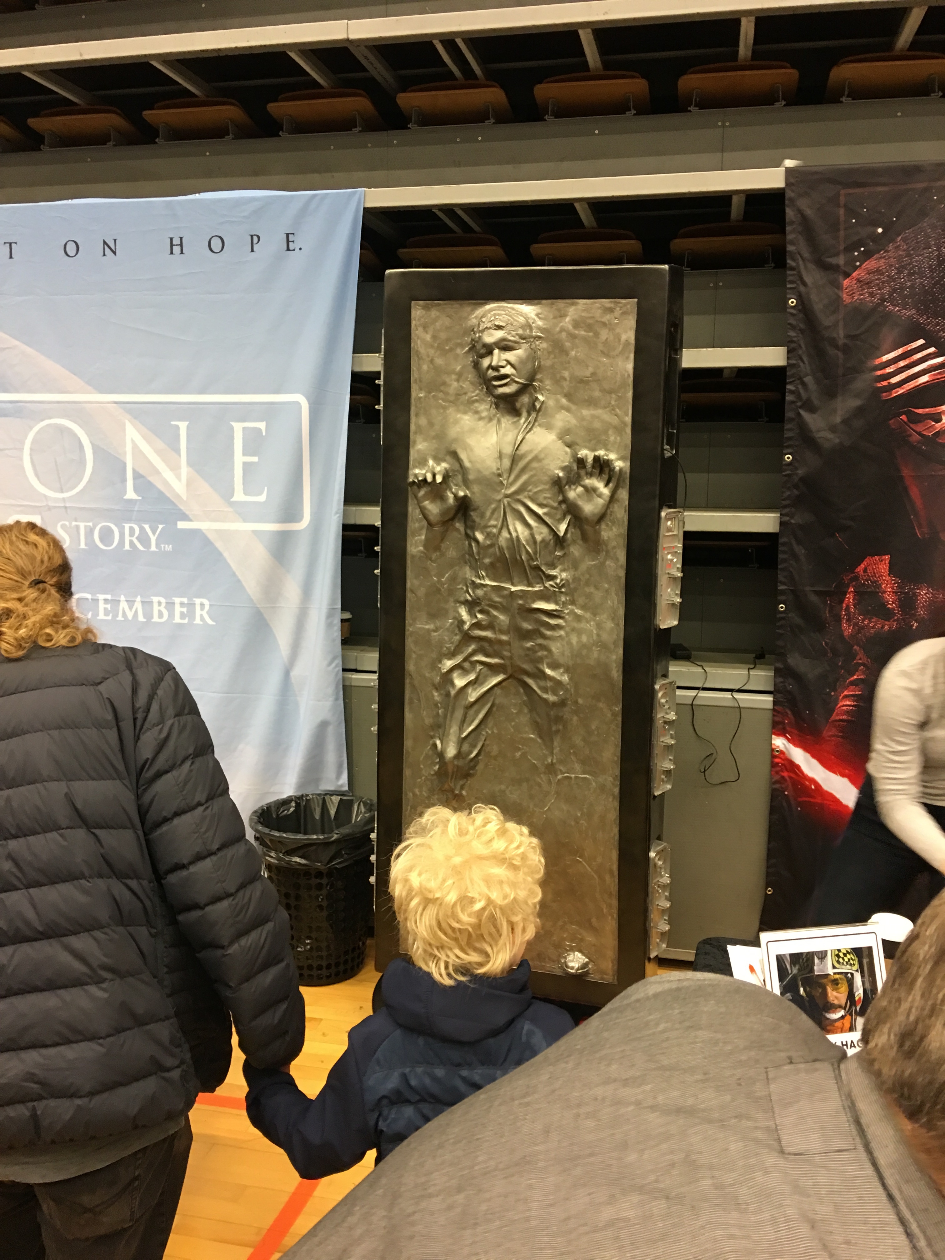 https://www.mos-eisley.dk/media/FamilieBilleder/2018/Sci-Fi%20Messe%2014-04-2018/IMG_5719.jpg